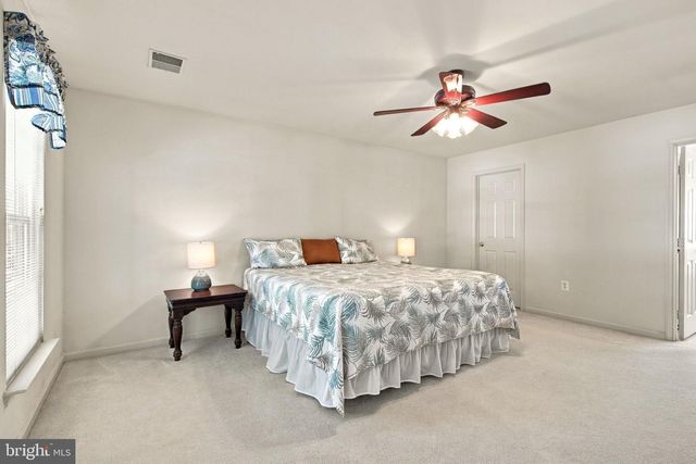 5885 FINCASTLE DR, Manassas, VA 20112