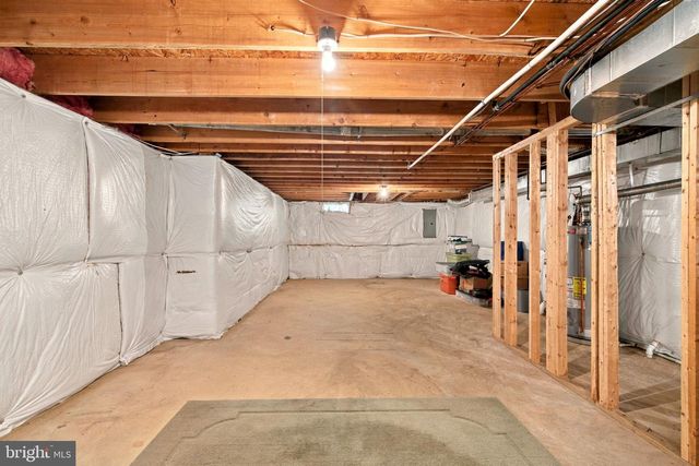 5885 FINCASTLE DR, Manassas, VA 20112