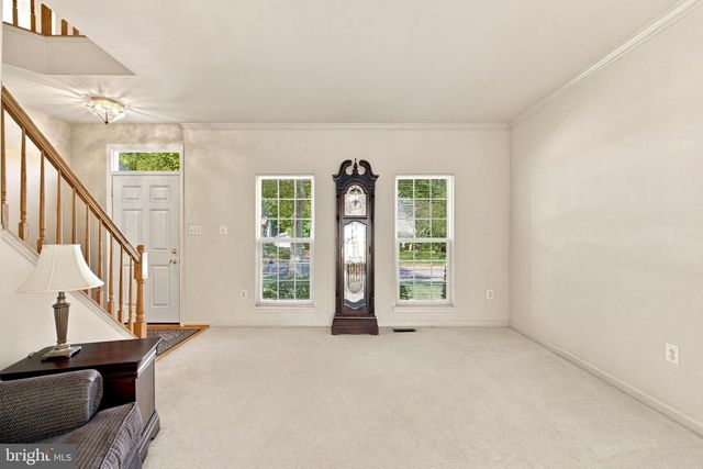5885 FINCASTLE DR, Manassas, VA 20112