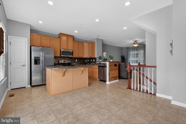 37 S CENTER ST, Hanover, PA 17331