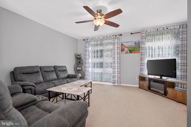 37 S CENTER ST, Hanover, PA 17331