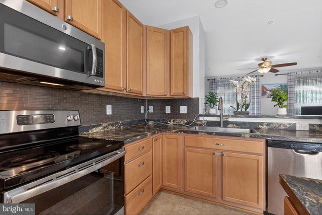 37 S CENTER ST, Hanover, PA 17331