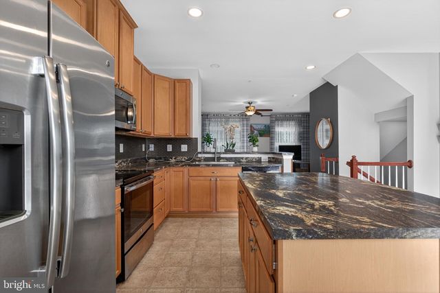 37 S CENTER ST, Hanover, PA 17331