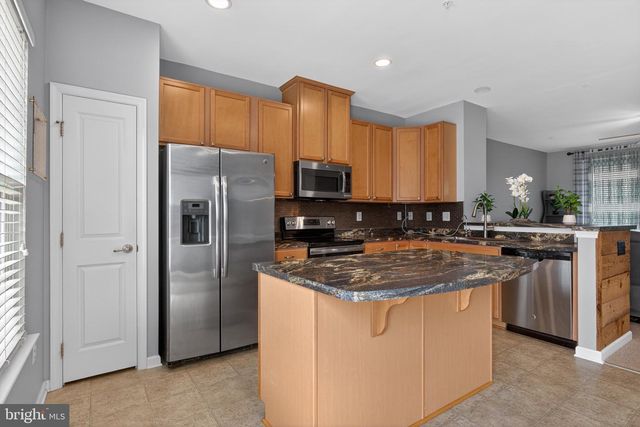 37 S CENTER ST, Hanover, PA 17331