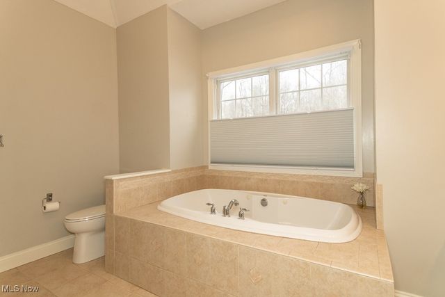 9119 Boyer Lane, Kirtland Hills, OH 44060