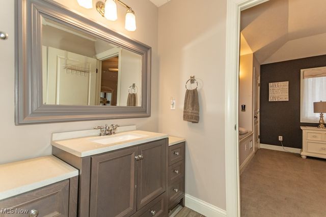 9119 Boyer Lane, Kirtland Hills, OH 44060