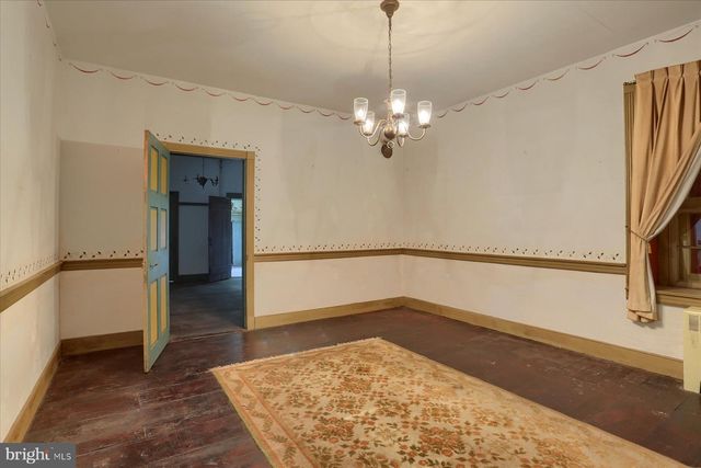 302 W FRONT ST, Lewisberry, PA 17339