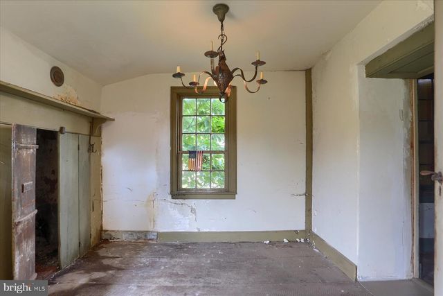 302 W FRONT ST, Lewisberry, PA 17339