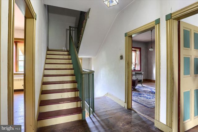 302 W FRONT ST, Lewisberry, PA 17339