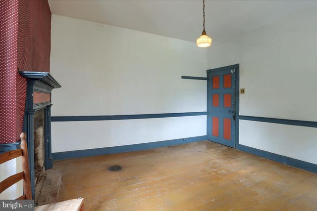 302 W FRONT ST, Lewisberry, PA 17339