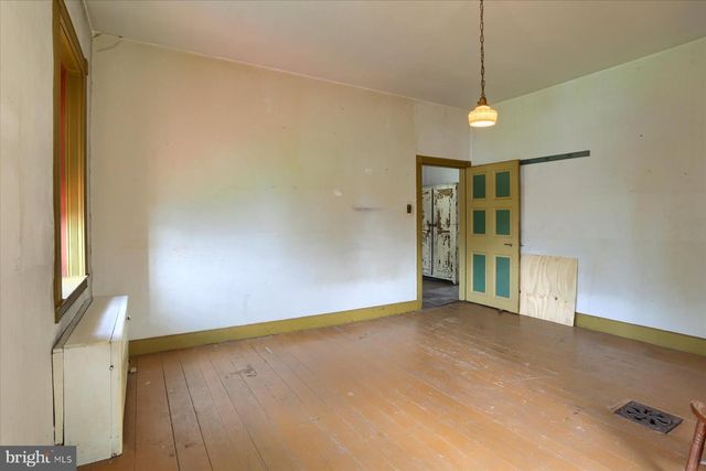 302 W FRONT ST, Lewisberry, PA 17339