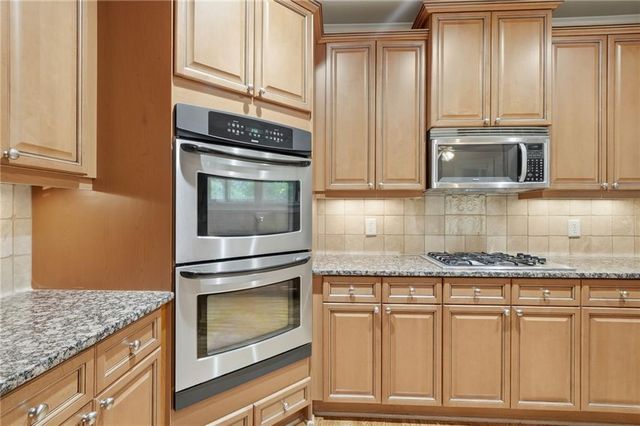 715 Crescent Circle, Canton, GA 30115