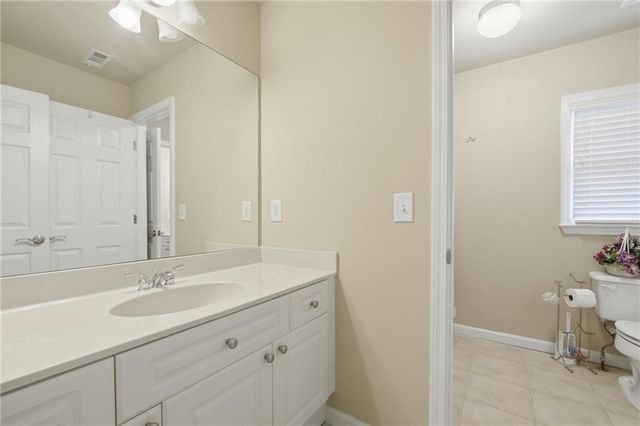 715 Crescent Circle, Canton, GA 30115
