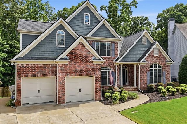 715 Crescent Circle, Canton, GA 30115