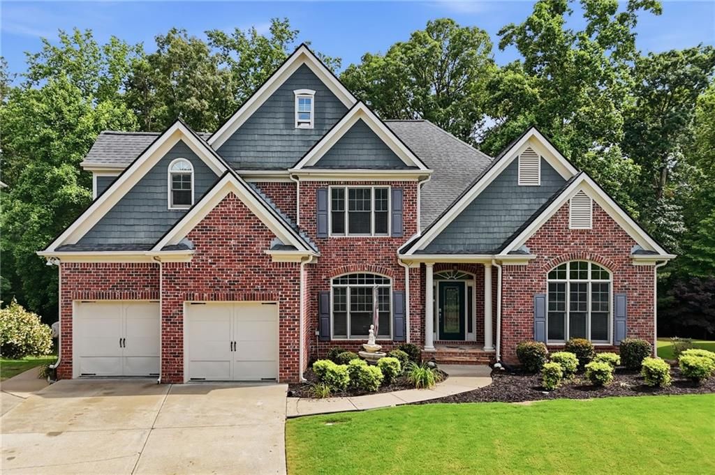 715 Crescent Circle, Canton, GA 30115