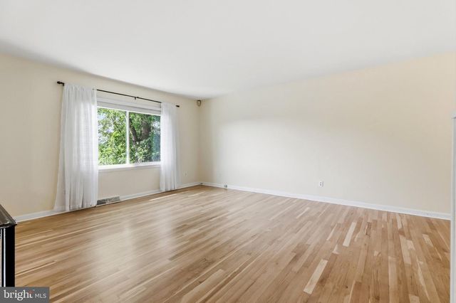 13015 CHALFONT AVE, Fort Washington, MD 20744