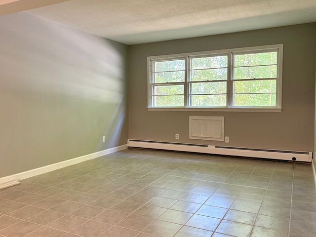 304 Pine Rock Avenue APT C4, Hamden, CT 06514