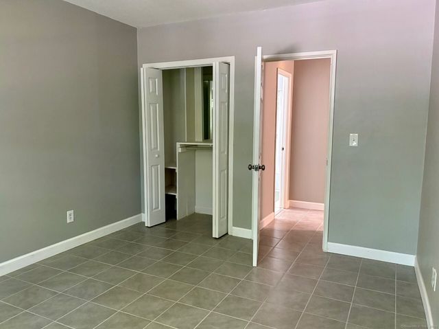 304 Pine Rock Avenue APT C4, Hamden, CT 06514
