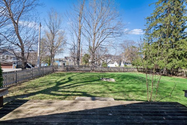 3142 Brooks Lane, Wayzata, MN 55391