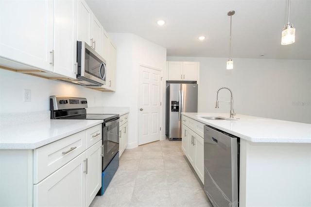 6952 SW 151ST PLACE, Ocala, FL 34473