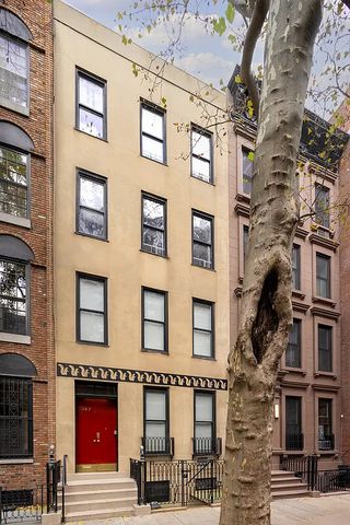 167 E 74TH Street, New York City, NY 10021