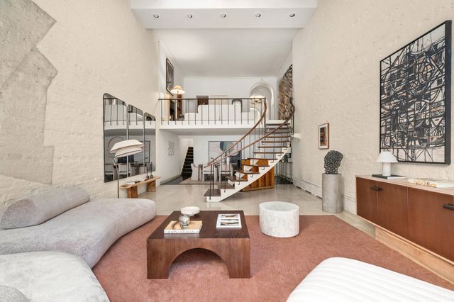 167 E 74TH Street, New York City, NY 10021