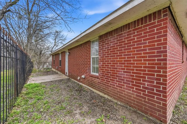 201 West Lane, West Tawakoni, TX 75474