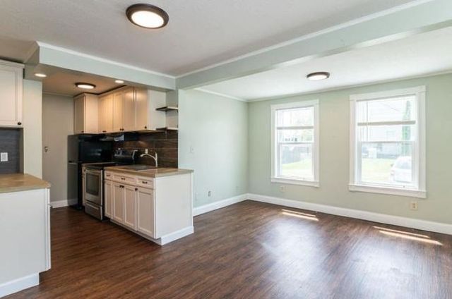 13 Main St, Plaistow, NH 03865