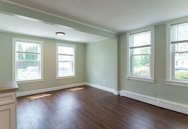 13 Main St, Plaistow, NH 03865