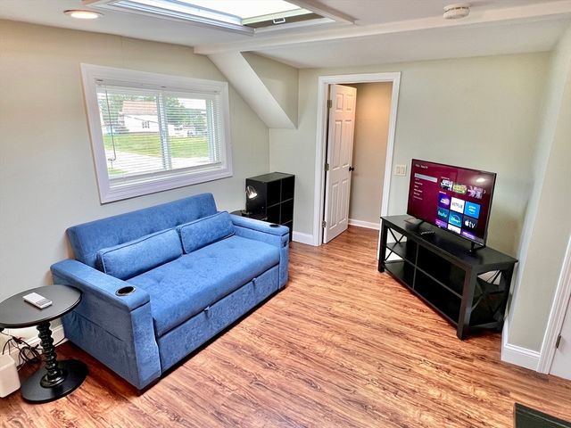 13 Main St, Plaistow, NH 03865