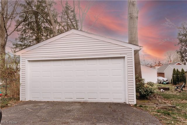 1721 13th Street, Cuyahoga Falls, OH 44223