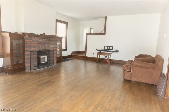 1721 13th Street, Cuyahoga Falls, OH 44223