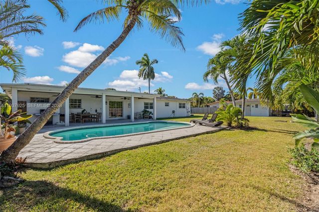 12805 SW 193rd Ter, Miami, FL 33177