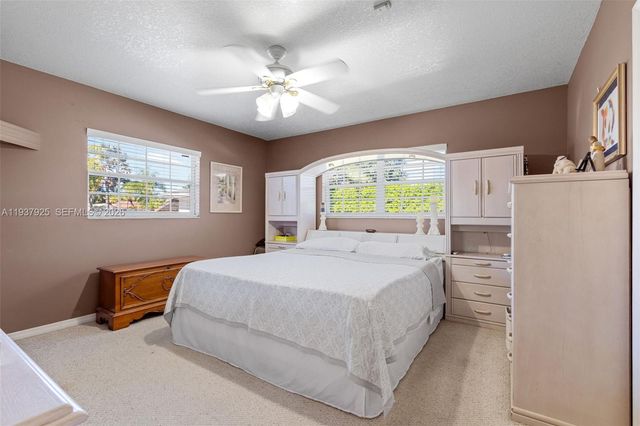 12805 SW 193rd Ter, Miami, FL 33177