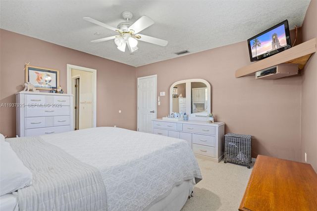 12805 SW 193rd Ter, Miami, FL 33177