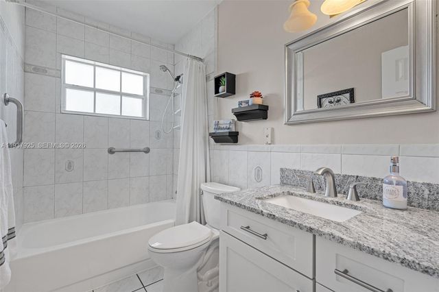 12805 SW 193rd Ter, Miami, FL 33177