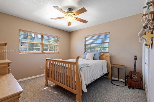 12805 SW 193rd Ter, Miami, FL 33177