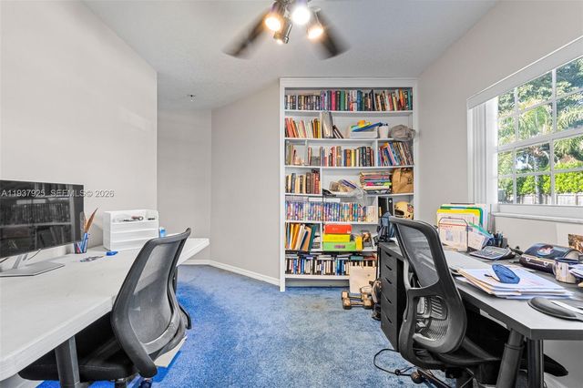 12805 SW 193rd Ter, Miami, FL 33177