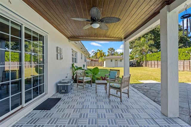 12805 SW 193rd Ter, Miami, FL 33177