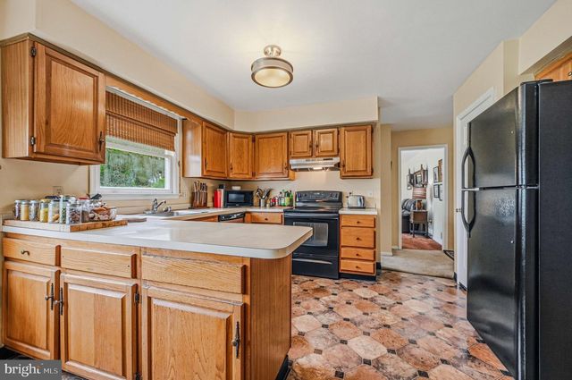 29 PIERSON DR, Hockessin, DE 19707