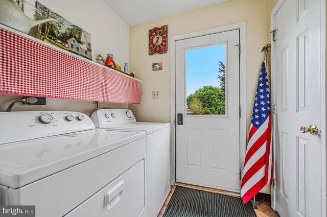 29 PIERSON DR, Hockessin, DE 19707