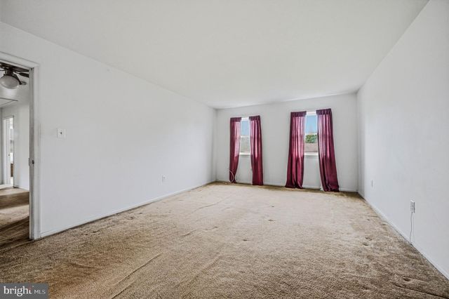 29 PIERSON DR, Hockessin, DE 19707