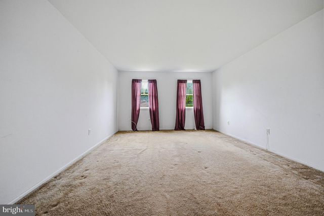 29 PIERSON DR, Hockessin, DE 19707