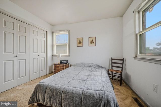 29 PIERSON DR, Hockessin, DE 19707