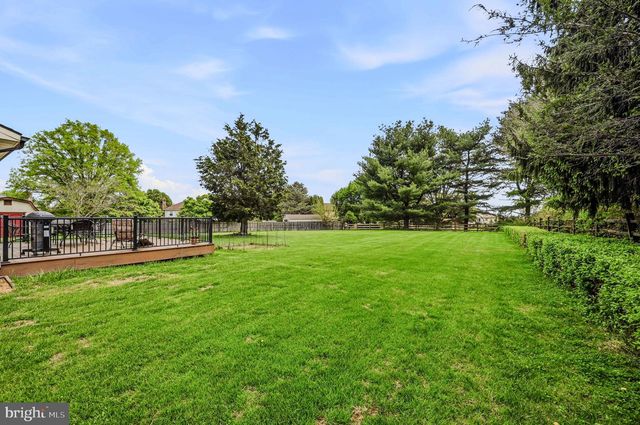 29 PIERSON DR, Hockessin, DE 19707