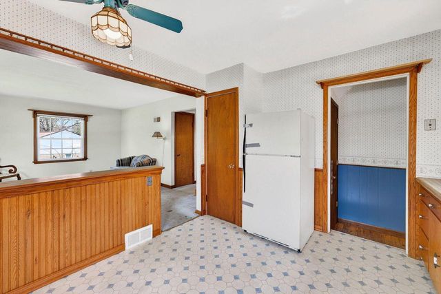 980 Webster AVENUE, Brookfield, WI 53005