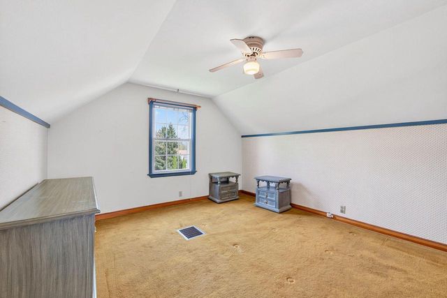 980 Webster AVENUE, Brookfield, WI 53005