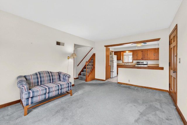 980 Webster AVENUE, Brookfield, WI 53005