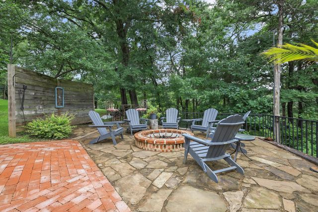 39 Windsor Drive, Pottsboro, TX 75076