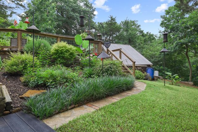39 Windsor Drive, Pottsboro, TX 75076